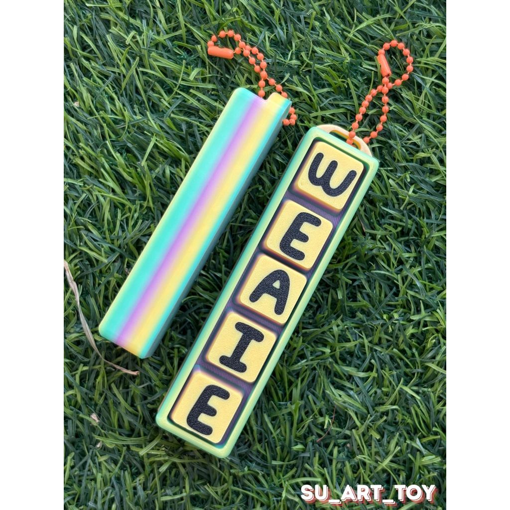 🌈🌈(สีรุ้ง)🌈🌈พวงกุญแจ คีย์บอร์ด  fidget clicker Keycap Keychain ของเล่นคีย์บอร์ด ชื่อตัวเอง