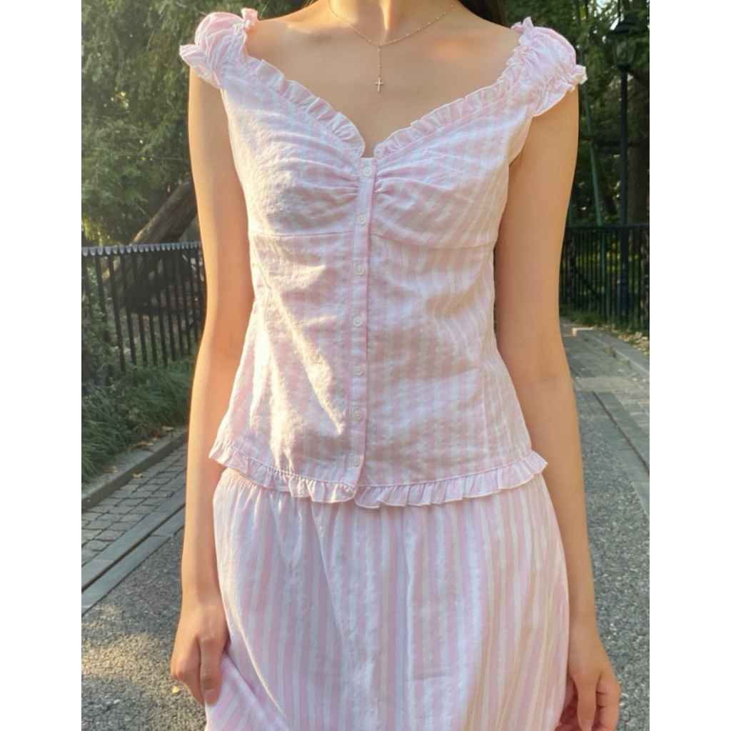 พร้อมส่ง 🎀 Brandy Melville | Elena Plaid Top - Pink