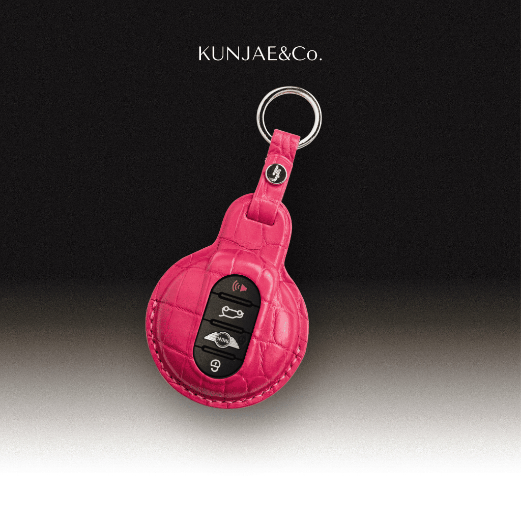 KUNJAE&Co. เคสกุญแจรถยนต์ MINI หนังจระเข้ Niloticus Crocodile Leather (Handmade จัดส่งใน 7-10 วัน)