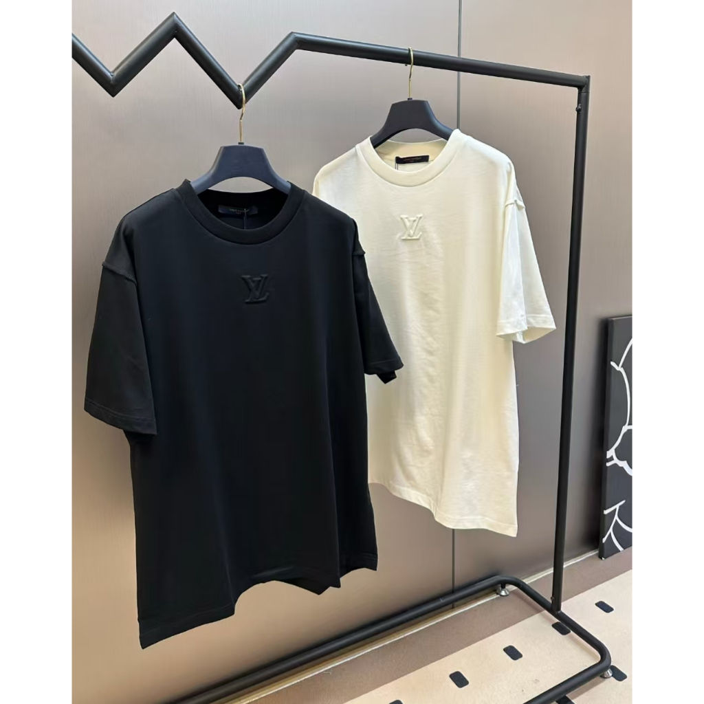 【Wmelon V 】เสื้อยืด 26SS รูปภาพจริง คุณภาพดี เนื้อผ้าดี งานตัดเย็บประณีต ใส่ได้ทั้งชายและหญิง