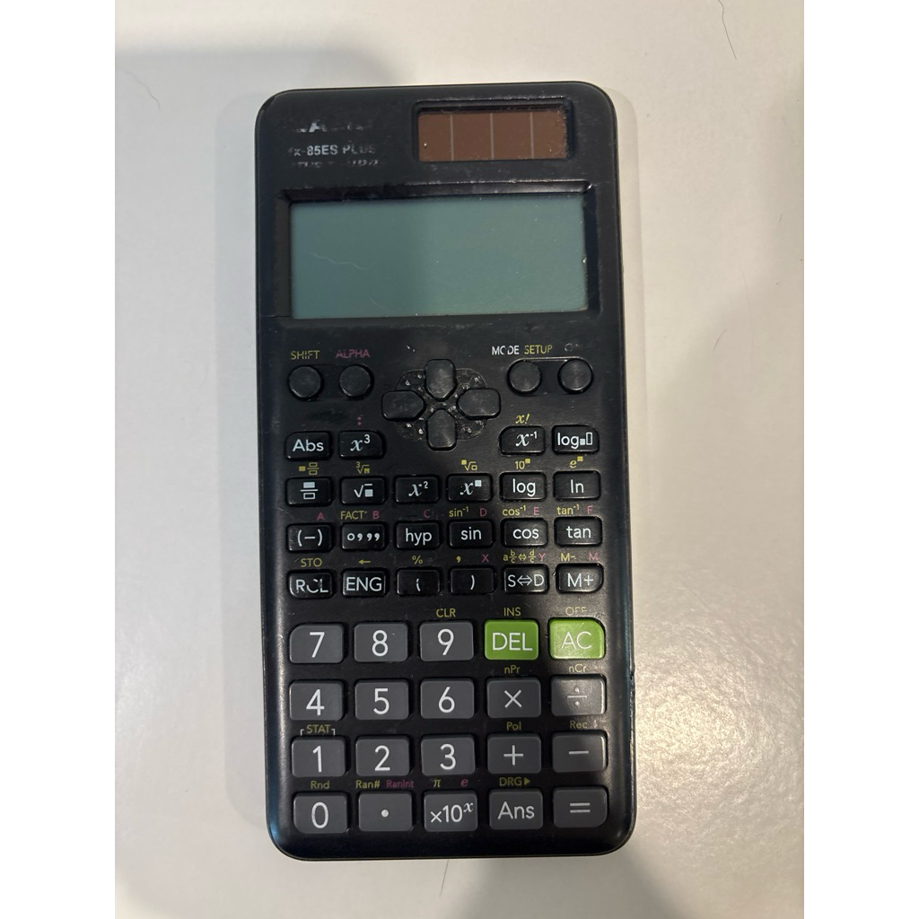 เครื่องคิดเลข CASIO รุ่น fx-85ES PLUS มือสอง
