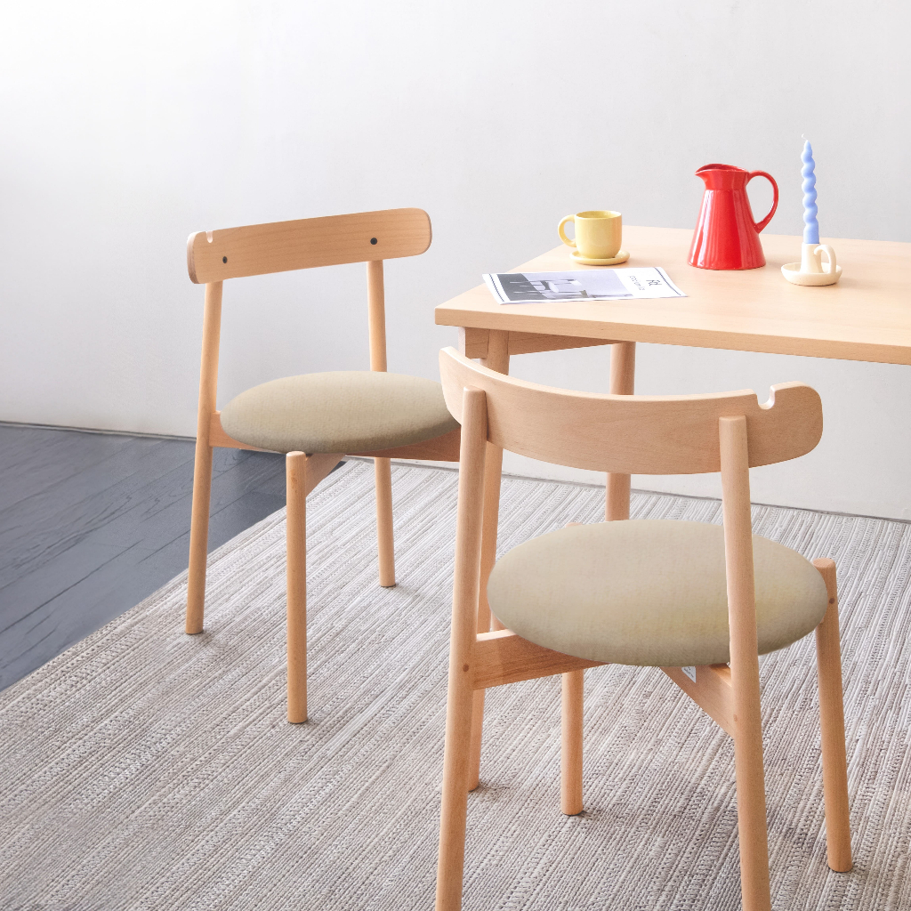 Podium lite | เก้าอี้ทานข้าว รุ่น Plus Chair เบาะรีไซเคิลรุ่นใหม่ (ไม้จริง, ถอดประกอบได้)