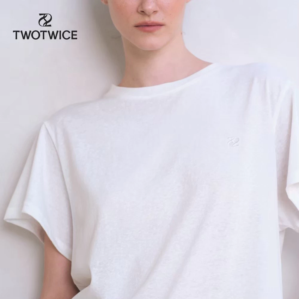 (พร้อมส่ง) Twotwice - REN TEE - เสื้อยืดทรง Oversized ดีเทลป้ายทอด้านหลัง