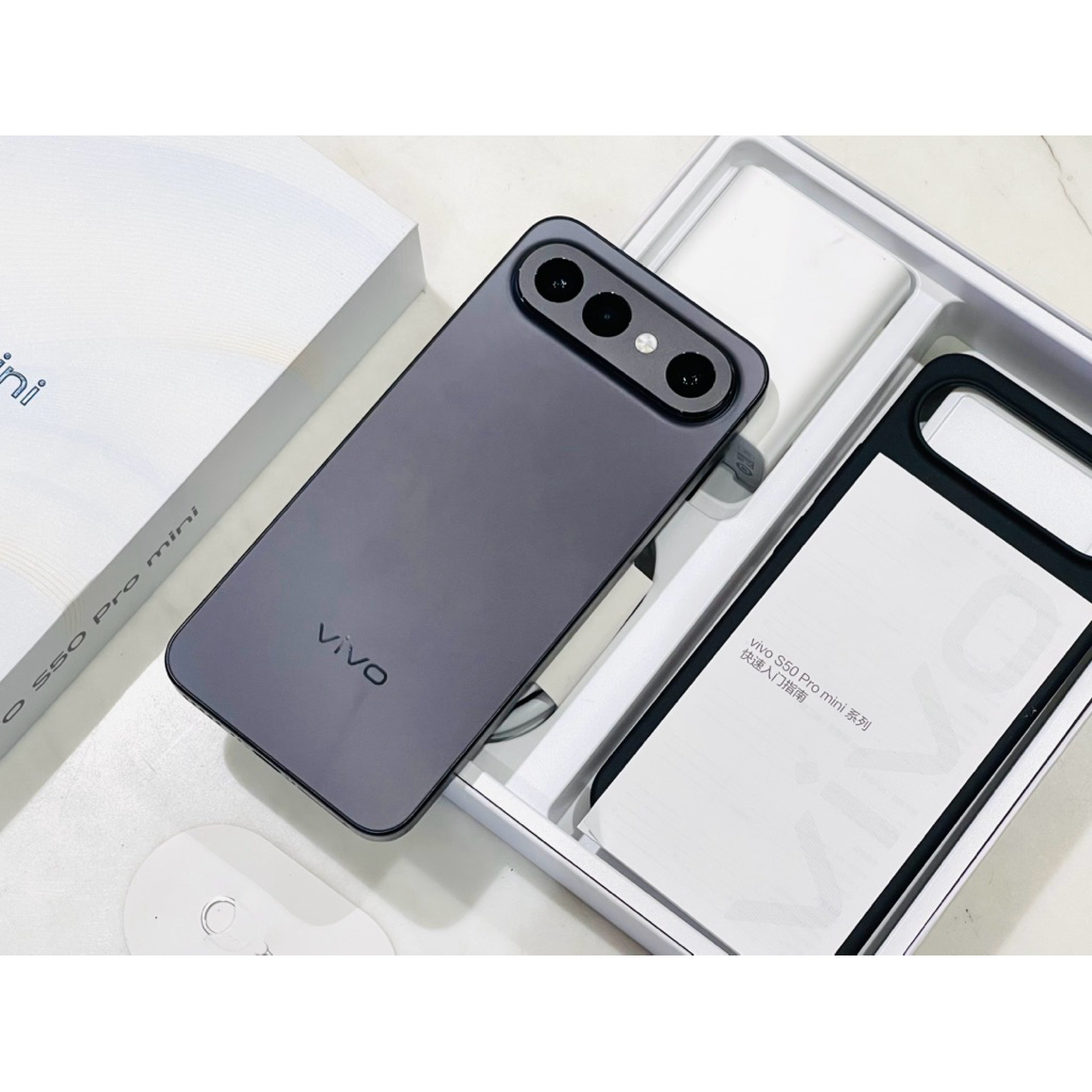 Vivo S50 Pro Mini สภาพ 99.9% RAM 16GB / ROM 512GB มือถือจอเล็ก บางเบา สเปคแรงมาก
