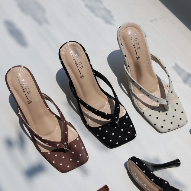 YOURSHOES N46 / รองเท้าส้นสูง 4นิ้ว รองเท้าหูหนีบ รองเท้าPolkadot