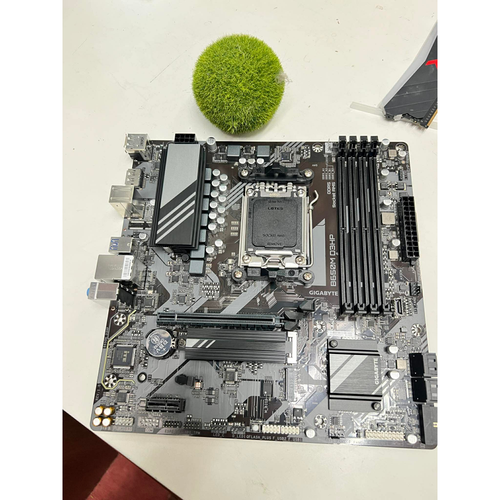 MAINBOARD ( GIGABYTE B650M D3HP AMD SOCKET AM5 DDR5 MICRO-ATX ไม่มีกล่อง ใช้งานปกติ ประกันร้าน