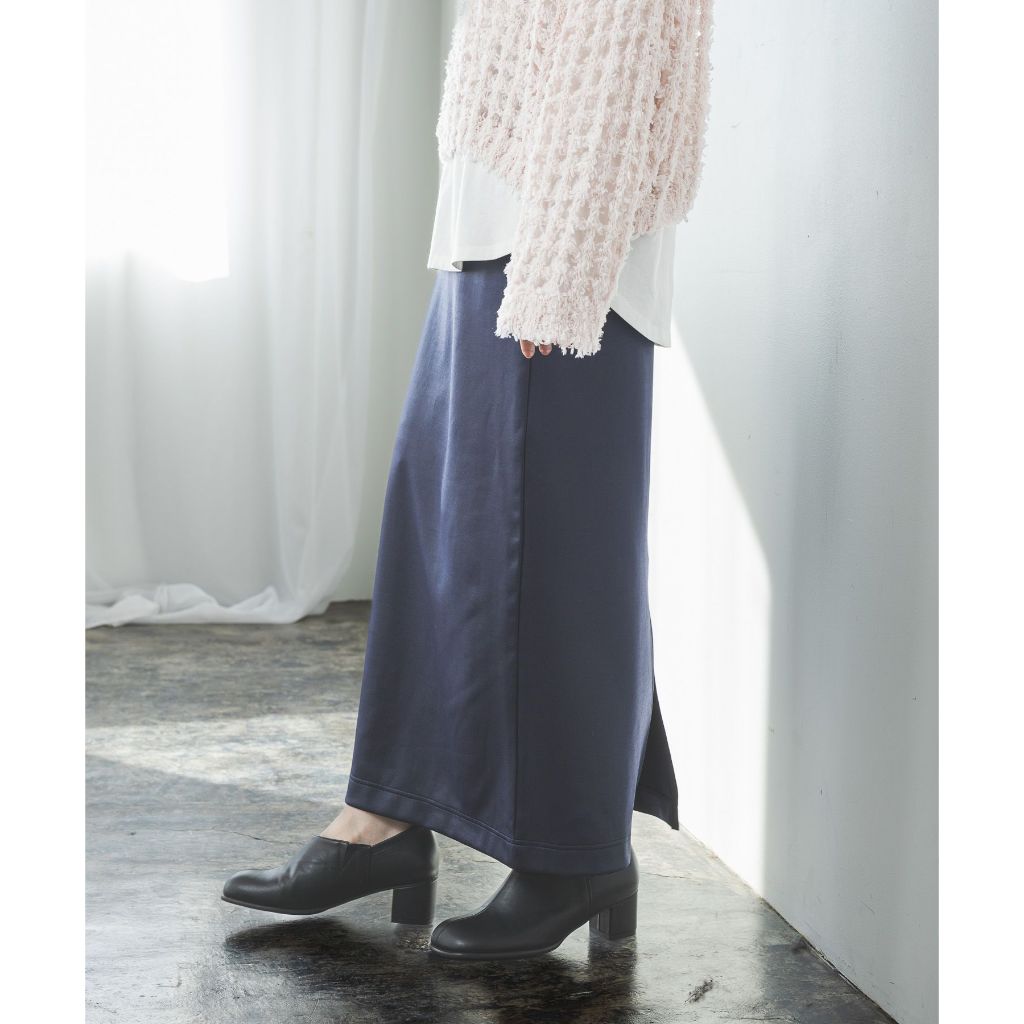 niko and ... กระโปรงทรงเข้ารูป ผ้าซาติน Shiny sweat skirt