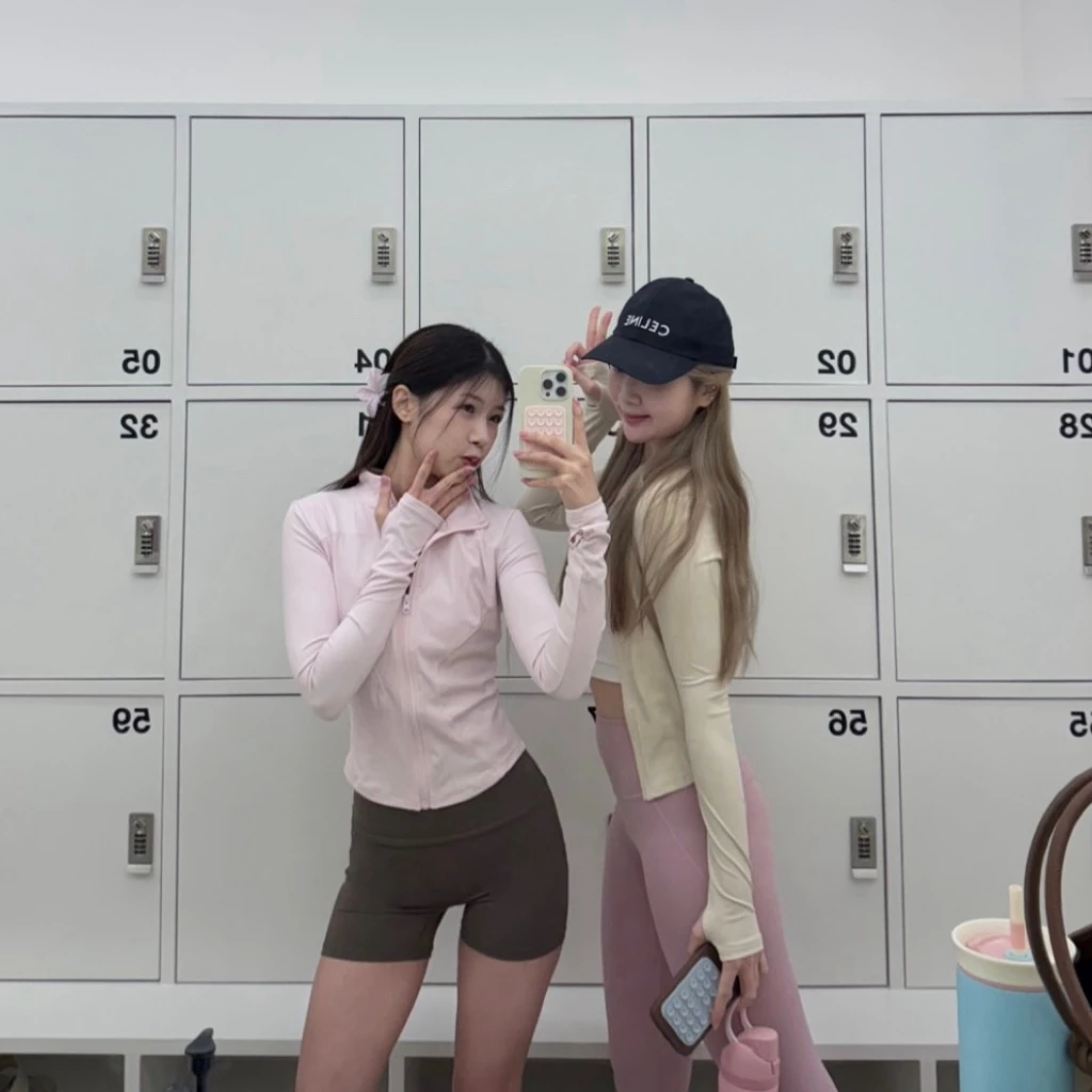 Homey Bunny Fit Jacket - เสื้อกีฬา แขนยาว