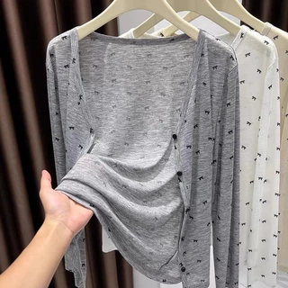 เสื้อคาร์ดิแกนถักแขนยาวพิมพ์ลายโบว์ สไตล์ฤดูร้อนพร้อมคุณสมบัติป้องกันแสงแดด เหมาะสำหรับฤดูร้อน เนื้อผ้าใส่สบาย ทรงหลวม