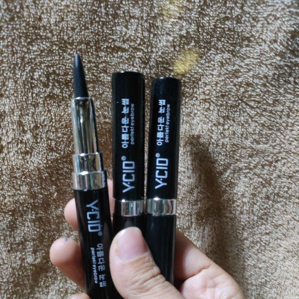 อินไลเนอร์ Y-CIO ดินสอเขียนขอบตา บนกับล่าง เขียนง่าย ติดทน พร้อมส่ง