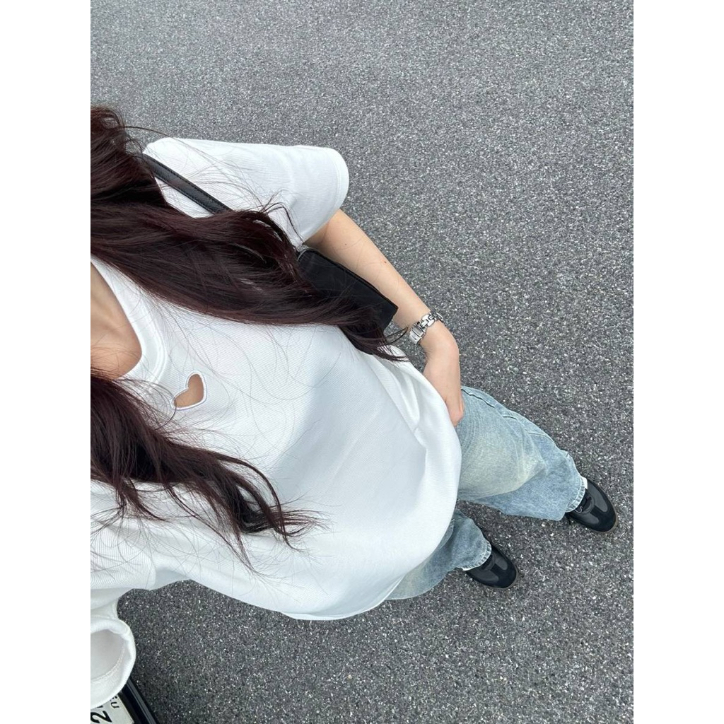 SISTERS เสื้อยืดรุ่น Love ปักเจาะหัวใจ🤍 ผ้าร่อง ไม่รัด Free size ใส่สบาย