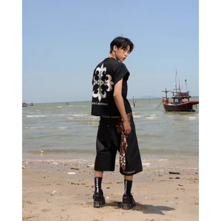 (🔥จัดส่งด่วน 1 วัน!) 22wrldwidee Raider Crest Muscle Tank เสื้อ BOXY TANKTOP ลายสกรีนไขว้เนื้อสีแน่น (OC154)