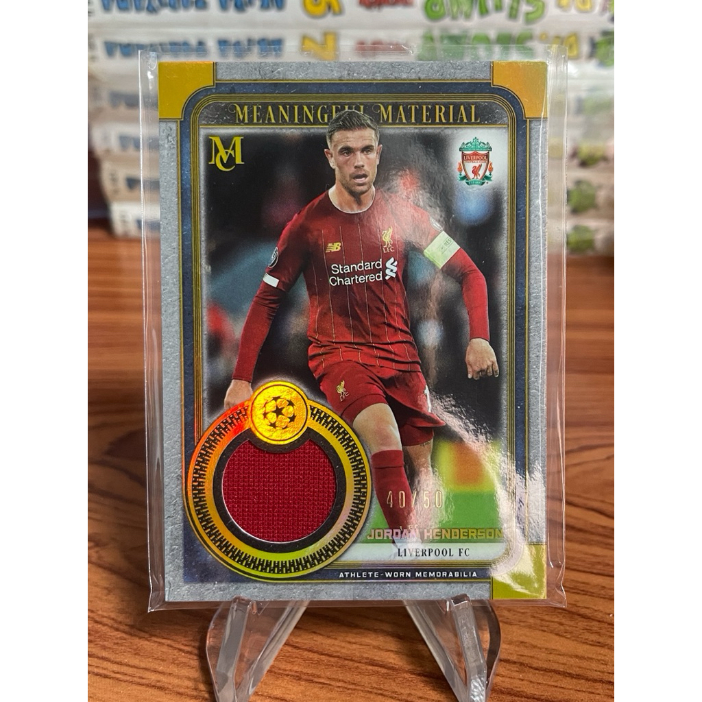 Liverpool การ์ดผ้าชุดใส่จริงของจอร์แดน เฮนเดอร์สัน.(Jordan Henderson.) Limited 50 ใบ พร้อมนัมเบอร์บน