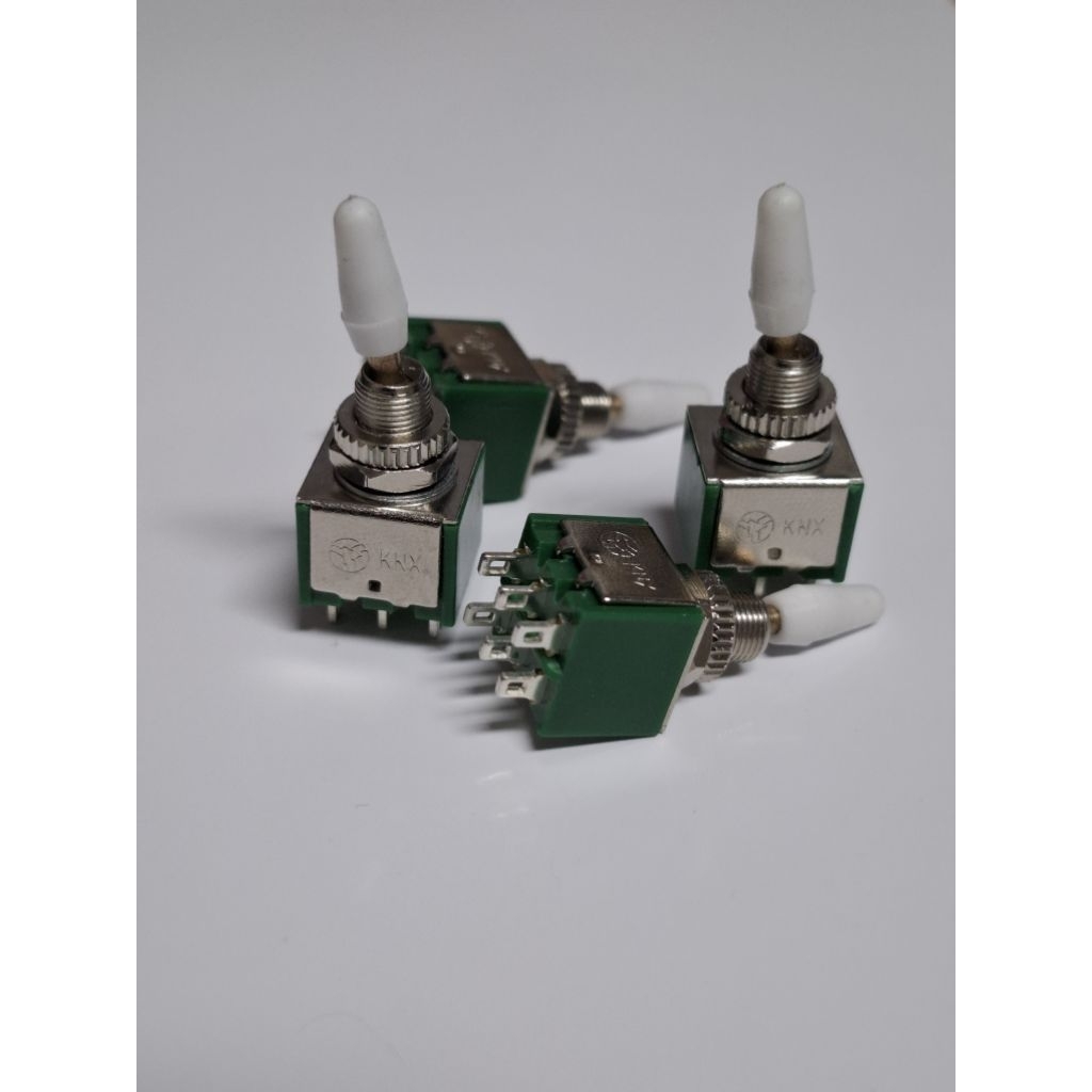สวิตช์โยก (KNX) MTS-202 จุกขาว ตัวถังเขียว