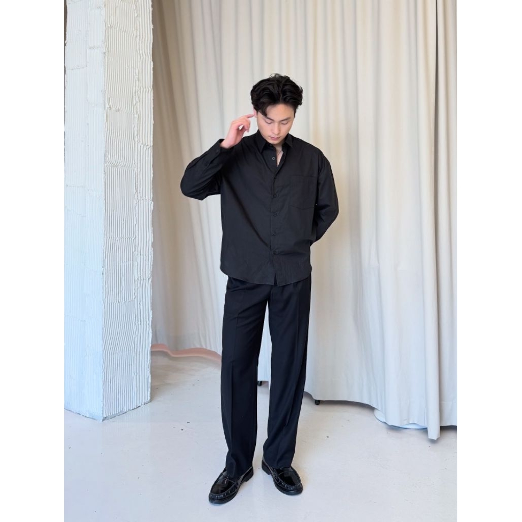 ใหม่! ใส่ได้ ช ญ🧍‍♂️🚶‍♀️!!! VINCH Signature Crop Shirt - Black Pajamas🖤
