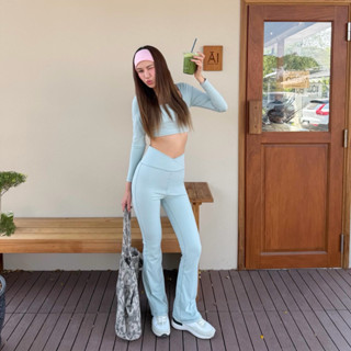 (พร้อมส่ง) Main Character Club | Ivy Flare Set ชุดออกกำลังกา…