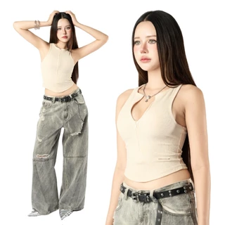 MILTY CROP เสื้อผ้าร่อง ทรงครอปเข้ารูป ซิปหน้ารูดปรับระดับได้ มี 4 ไซส์ XS / S / M / L