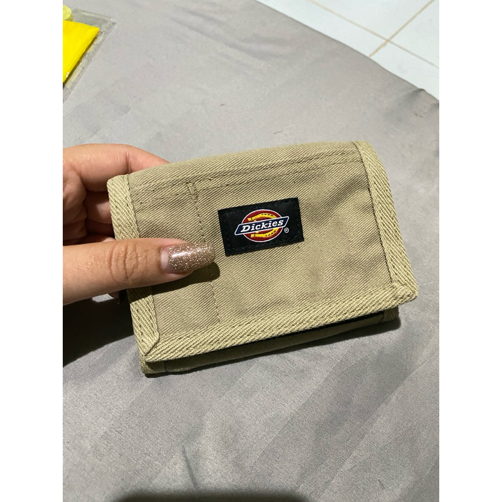 DICKIES WALLET - KHAKI กระเป๋าใส่เงิน กระเป๋าสตางค์