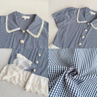 Glucoat | [A317] เสื้อลายสก็อตสีกรม คอปกแต่งฉลุ ชายแต่งระบายเทปฉลุสีครีม แขนสม็อก กระดุมดอกไม้ใช้งานได้จริง