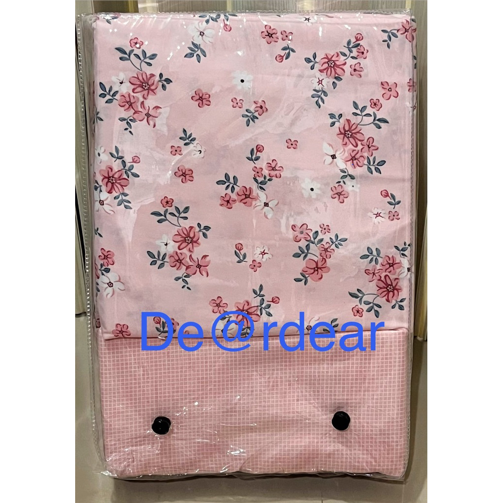 ผ้าปู​ที่นอน​ลายดอกไม้ แบรนด์ Cotton House มีขนาด 3.5ฟุต,5ฟุต,6ฟุต (ใช้กับที่นอนสูง10นิ้ว)