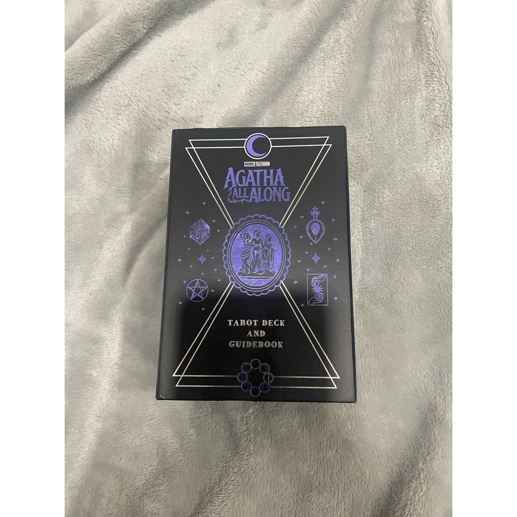 มือสอง - 💜Agatha All Along tarot deck สภาพ 98% เคยใช้แค่สองครั้ง🔮
