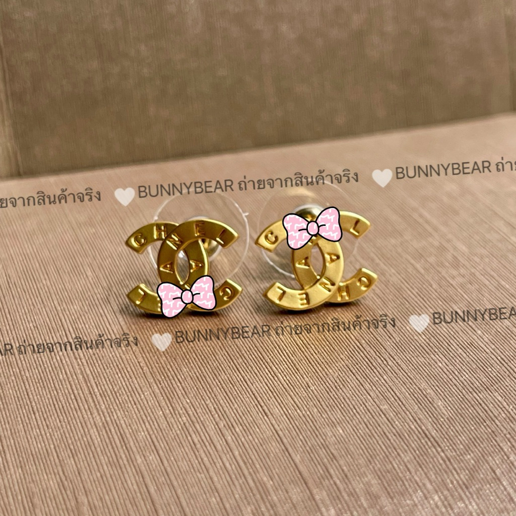 ต่างหู ชา CC ปั้มชื่อแบรนด์ด้านหลัง