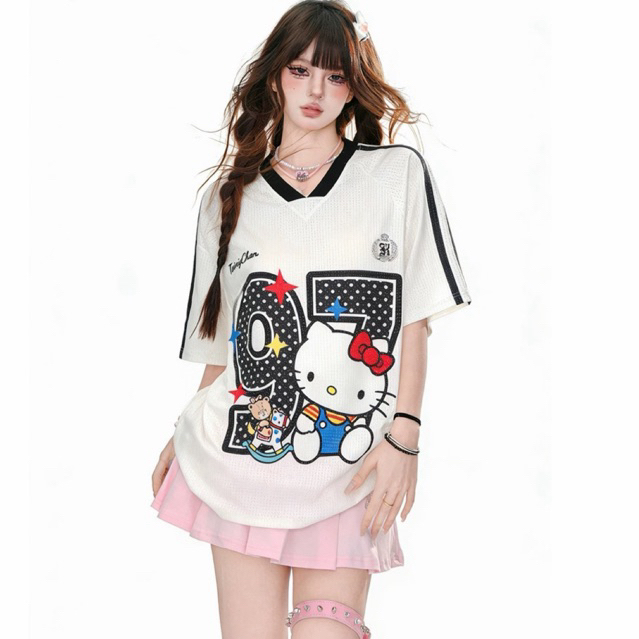 [ พร้อมส่ง ] เสื้อ HELLO KITTY Jersey