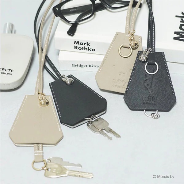 miffy Key & Glass Necklace จากแบรนด์ BSS สร้อยคอ ห่วงพวงกุญแจ มิฟฟี่