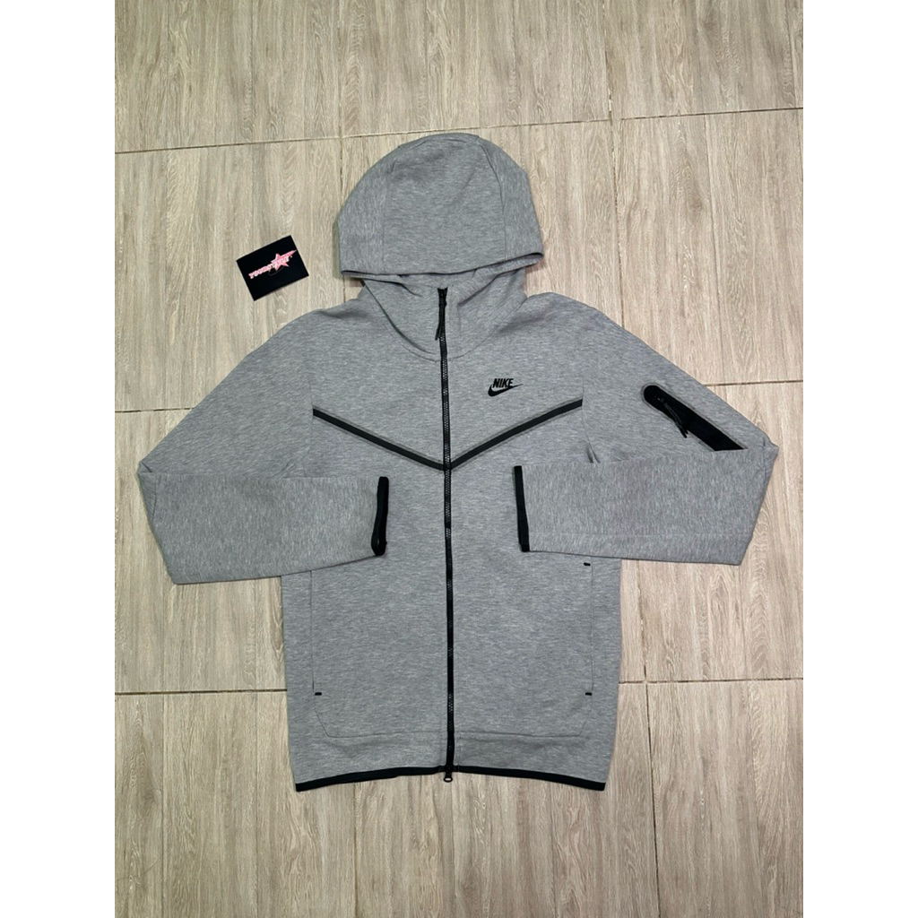 Niike Tech Fleece (สินค้าเเท้มือสองสภาพนางฟ้า)