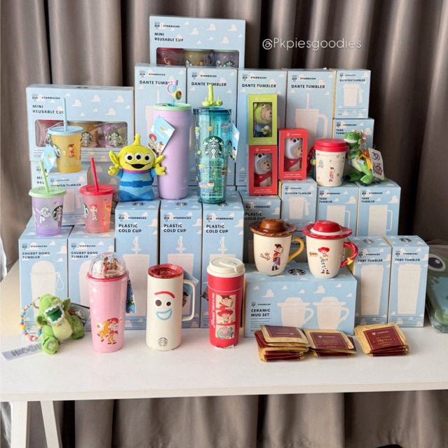 [พร้อมส่งที่ไทย 🛵] แก้ว Starbucks x Toy Story 🚀 วางขายที่เกาหลี แก้ว พวงกุญแจ ฮิตมาก เติมของแล้ว มีหลายรุ่น แก้วเอเลี่ยน
