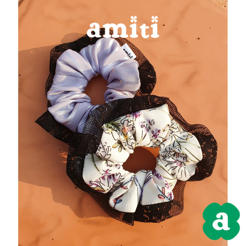 amiti44 | ยางมัดผม scrunchies สีม่วง-ลายดอกแต่งขอบลูกไม้สีดำ