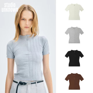 STUDIO UNKNOWN - Holly Half Harringbone Knit Top เสื้อนิตตกแต่งซิปโลโก้ทอ 2 ดีไซน์ลายเบสิกและลายก้างปลา