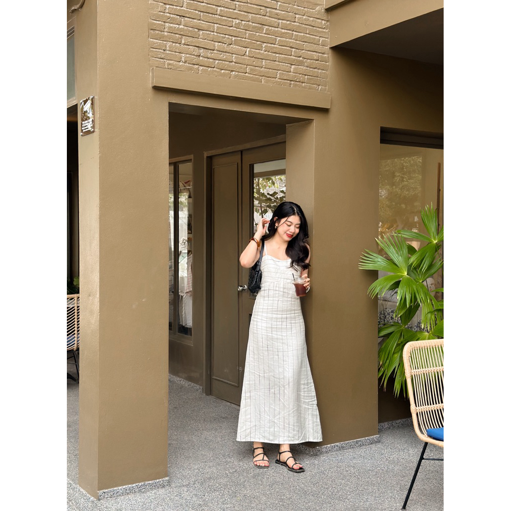 Sophia linin dress เดรสยาวลินิน : everydaylookk store