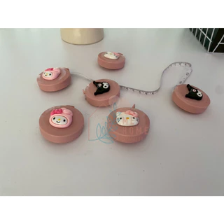 สายวัดสีชมพู แบบคละ สายวัดตัวแบบพกพา ลายการ์ตูนน่ารัก ตลับสายวัดเอว วัดสัดส่วน วัดเสื้อผ้า ขนาดมินิ