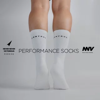 NNV Running Socks ถุงเท้าไร้ตะเข็บ ข้อยาว กระชับฝ่าเท้าไม่ดิ้น หนานุ่มฝ่าเท้าพอดี
