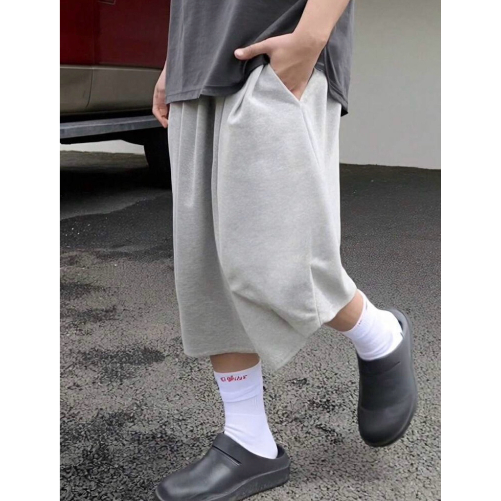 Loose Fit Drop Crotch Shorts Men Korean Minimal Casual Outfit กางเกงขาสั้นทรงหลวม ใส่สบาย ลุคเกาหลี มินิมอล