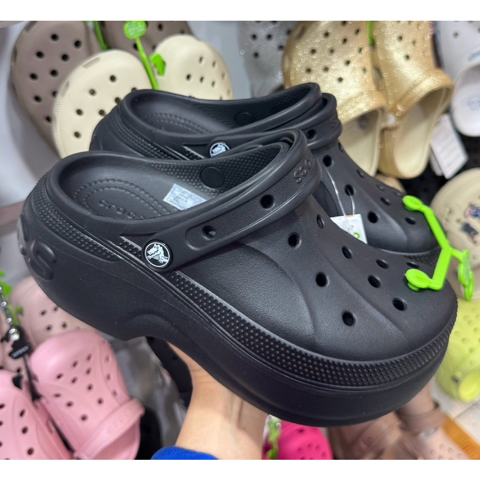 Crocs Lite Ride Clog รองเท้าแตะแบบลำลองงานดีมาใหม่สุดฮิตใส่ได้ทุกเพศ ราคา ถูกที่สุด ดีลบีเคเค แกลเลอรีภาพที่ 2
