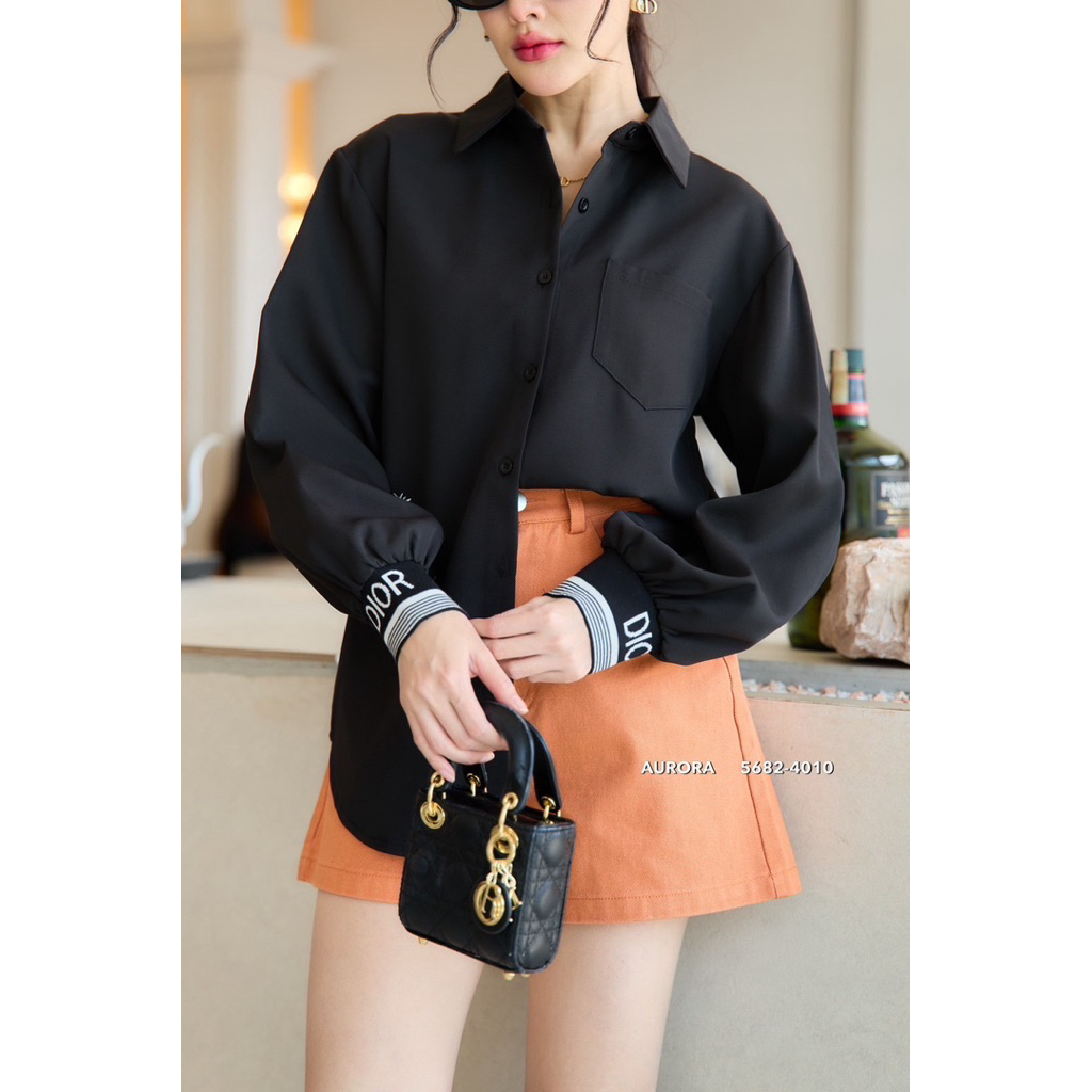 พร้อมส่ง XS S⚡️AR 5682 ชุดเซ็ตผู้หญิง เสื้อเชิ้ตสีดำ+ขาสั้นยีนส์ฟอกสีส้ม สวยหรู