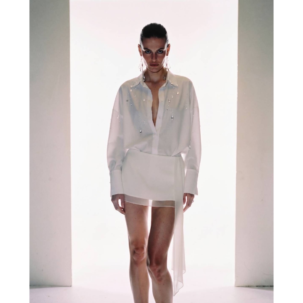NICHp : Rivera Drops : Seline top เชิ้ตออกงาน เชิ้ตใส่ไปเที่ยว ตกแต่งด้วยเรซิ่นหยดน้ำ