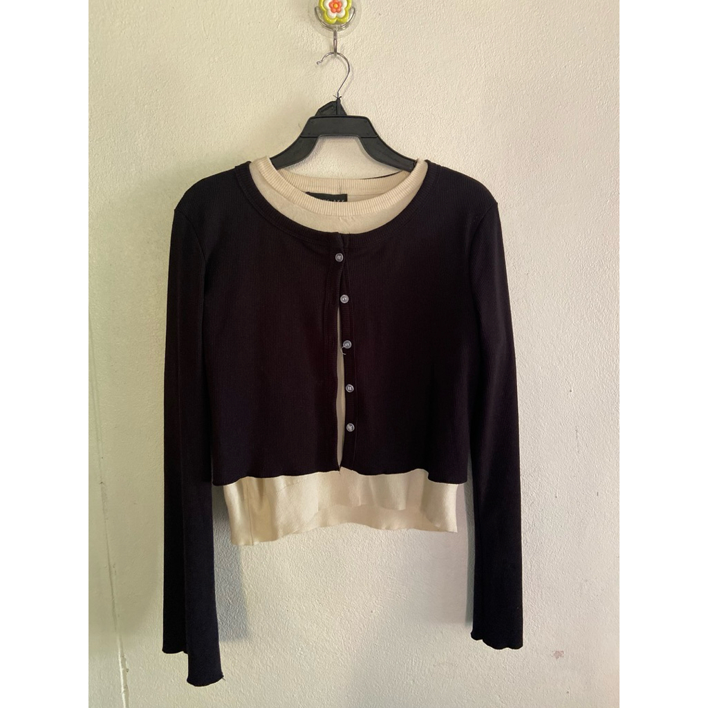 Beming คาร์ดิแกน+เสื้อยืด ซื้อมายังไม่เคยใส่ใส่แยกได้นะคะผ้าดีมากๆ