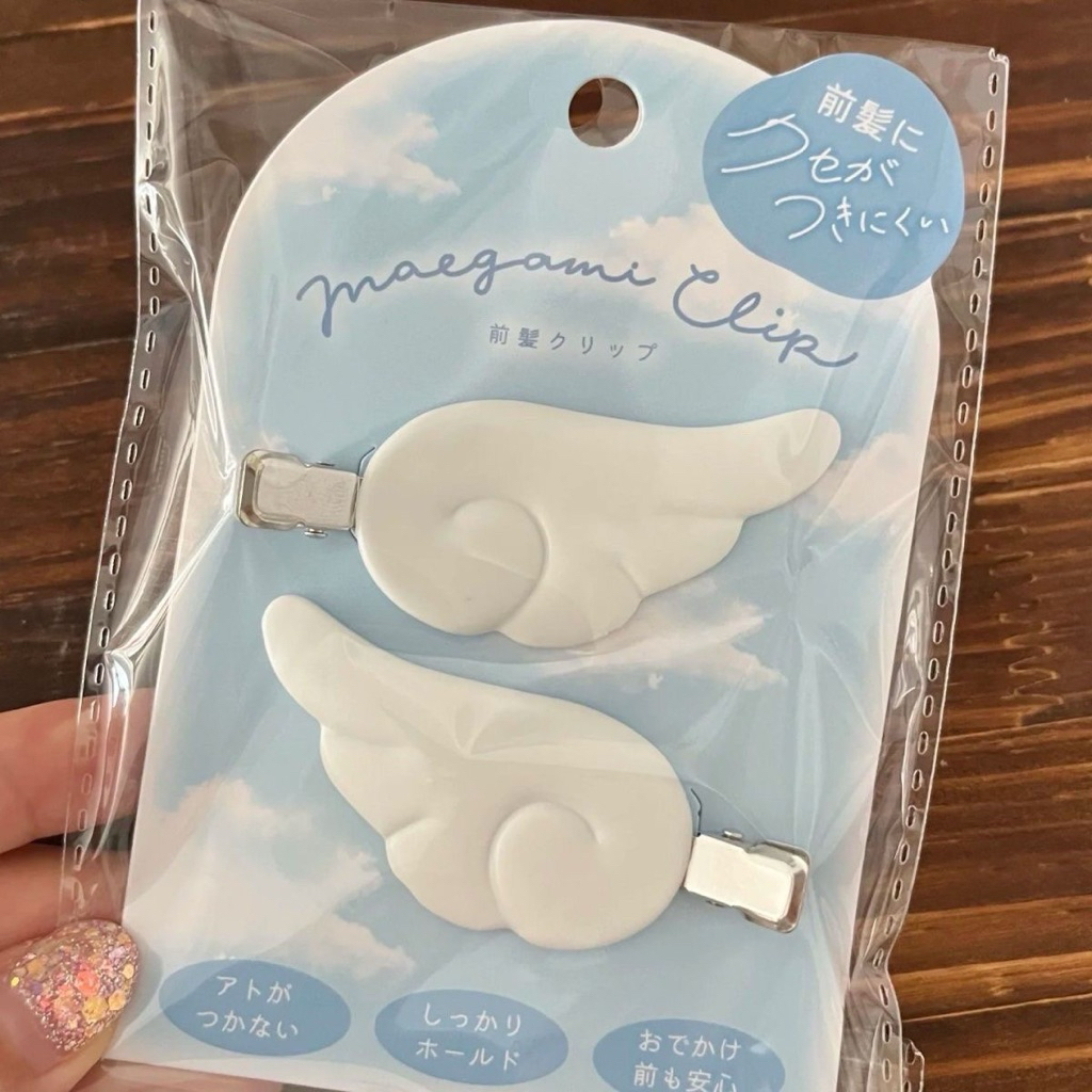 พร้อมส่ง กิ๊บติดผมปีกนางฟ้า น่ารักมาก กระดาษแผ่นรองใช้สำหรับถ่ายรูปเท่านั้น  ตัวสินค้าจริงเหมือนในรูป