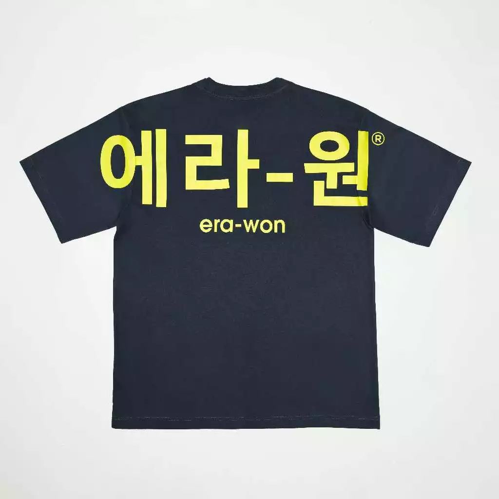 era-won เสื้อยืดเอราวอนแขนสั้น RIB คอ2 ชั้น T-Shirt Oversize สำหรับคุณผู้ชาย สีกรม สกรีนLOGO KOREA สีเขียว