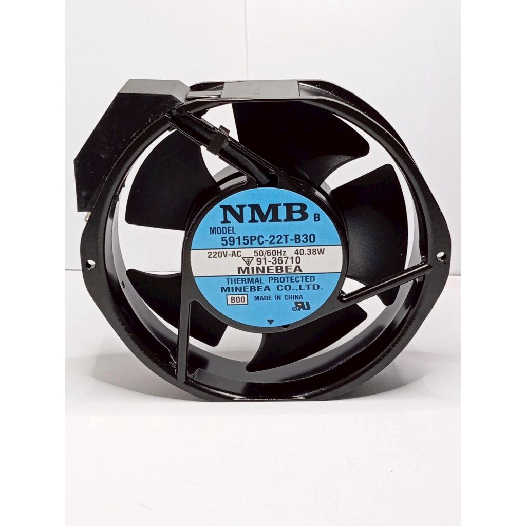 พัดลมระบายความร้อนยี่ห้อ NMB (Minebea) รุ่น 5915PC-22T-B30 ซึ่งเป็นพัดลมแบบ Axial Fan ขนาด 6 นิ้ว (ทรงหัวตัด) ที่ใช้