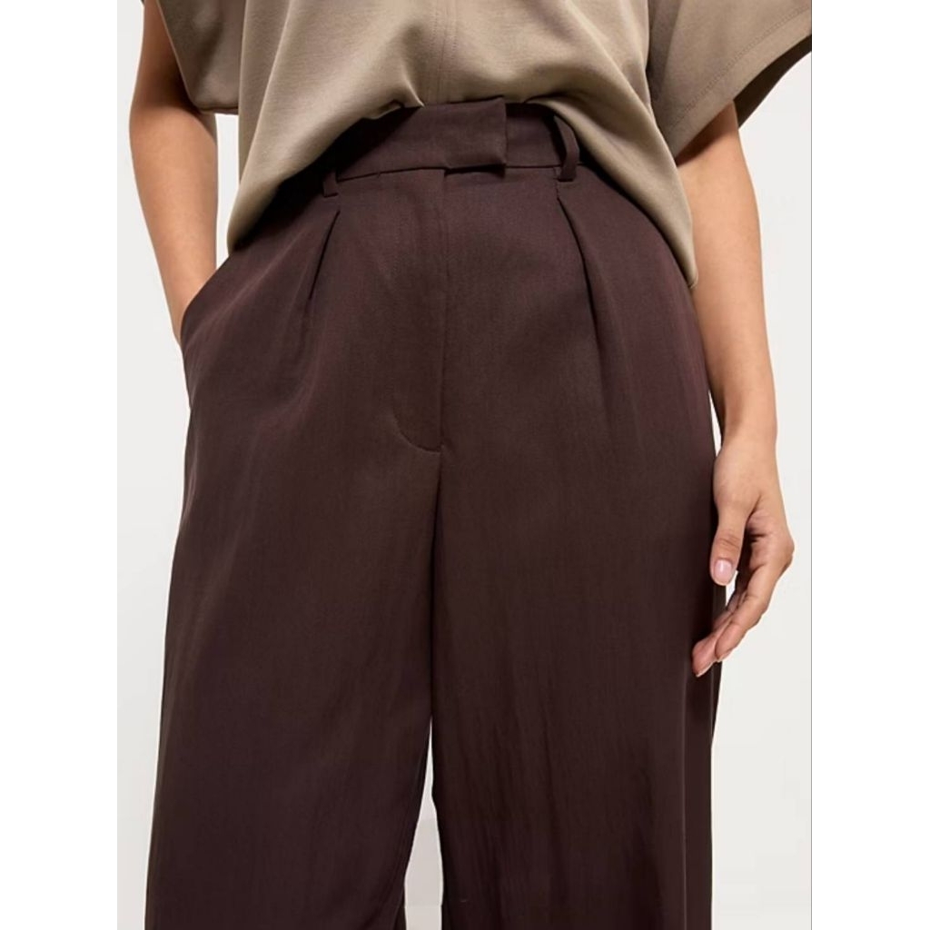 George Brown Twill Wide leg Trouser กางเกงขายาวทรงขากว้าง เอวสูง ซิปหน้า ผ้าlyocellผสม เนื้อนุ่ม ทิ้งตัว ไม่ยืด สีน้ำตาล ราคา ถูกที่สุด ดีลบีเคเค แกลเลอรีภาพที่ 6