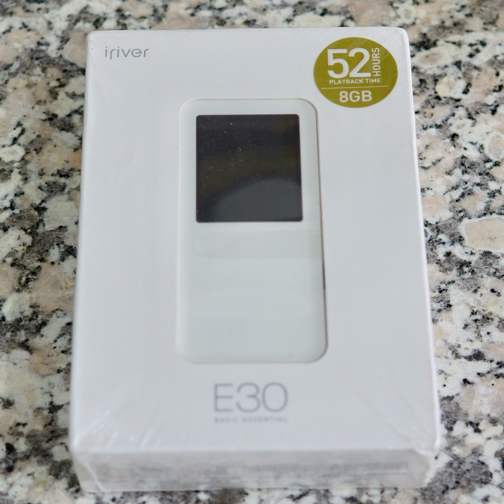 เครื่องเล่นเพลง iRiver E30 ของใหม่ ยังไม่แกะซีล