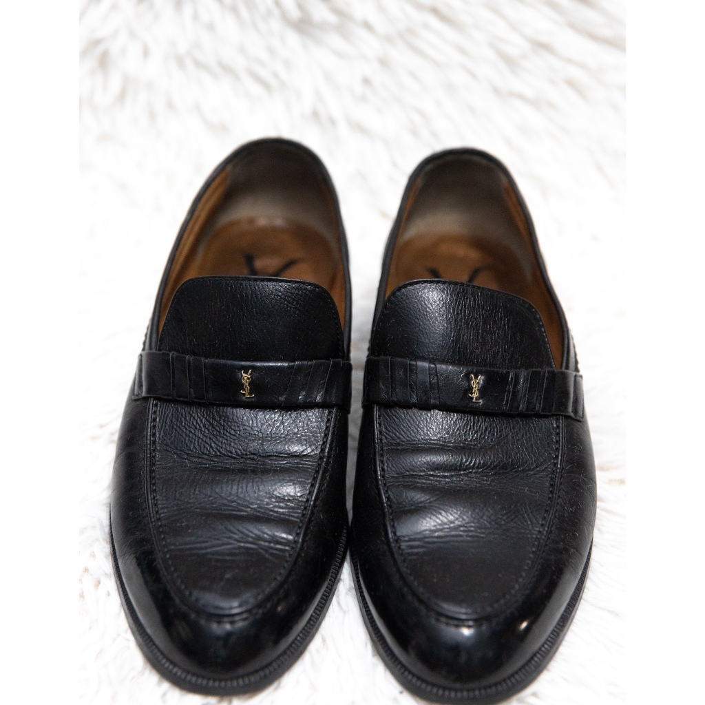รองเท้า Yves Saint Laurent (YSL) Vintage Loafers  "Vintage Luxury! YSL Loafers สีดำคลาสสิก"