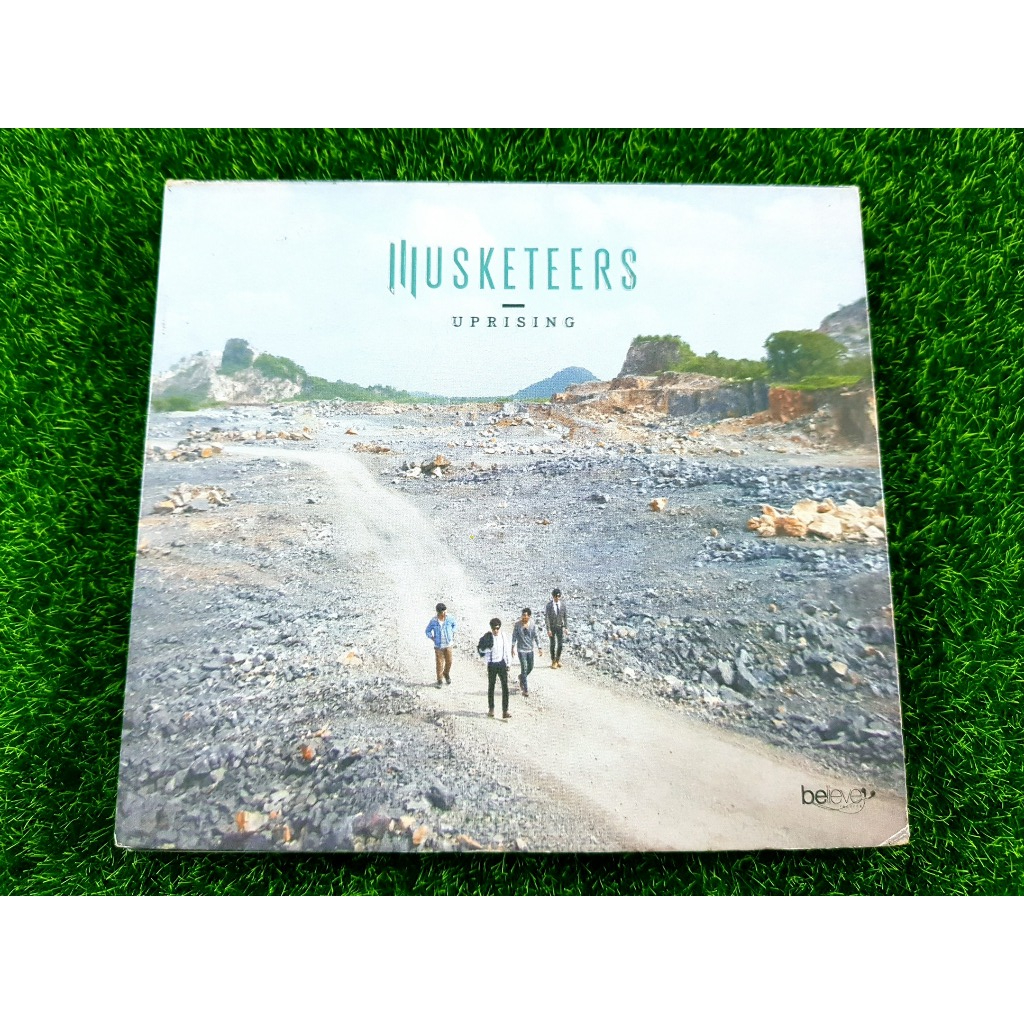 CD แผ่นเพลง Musketeers อัลบั้ม UPRISING (วงมัสเก็ตเทียร์)