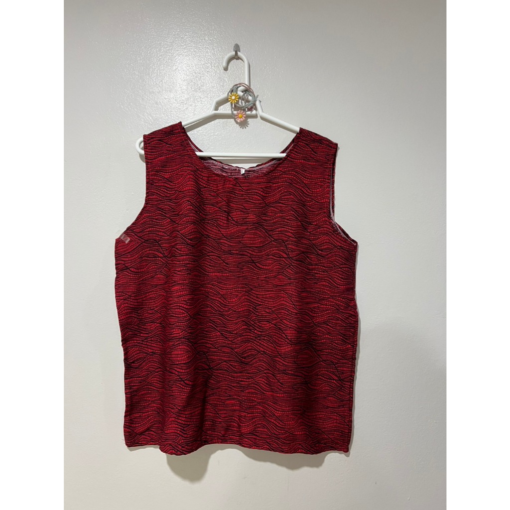(Size L) เสื้อแขนกุด อก44” ยาว27” ผ้าสปัน มีหลายลาย เลือกลายได้ตรงคำสั่งซื้อครับ