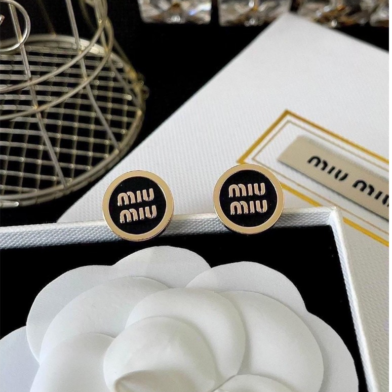 (M01) ต่างหู M Enameled คอลขายดี งานสวย ลัคชูสุดๆ รูปที่ 5