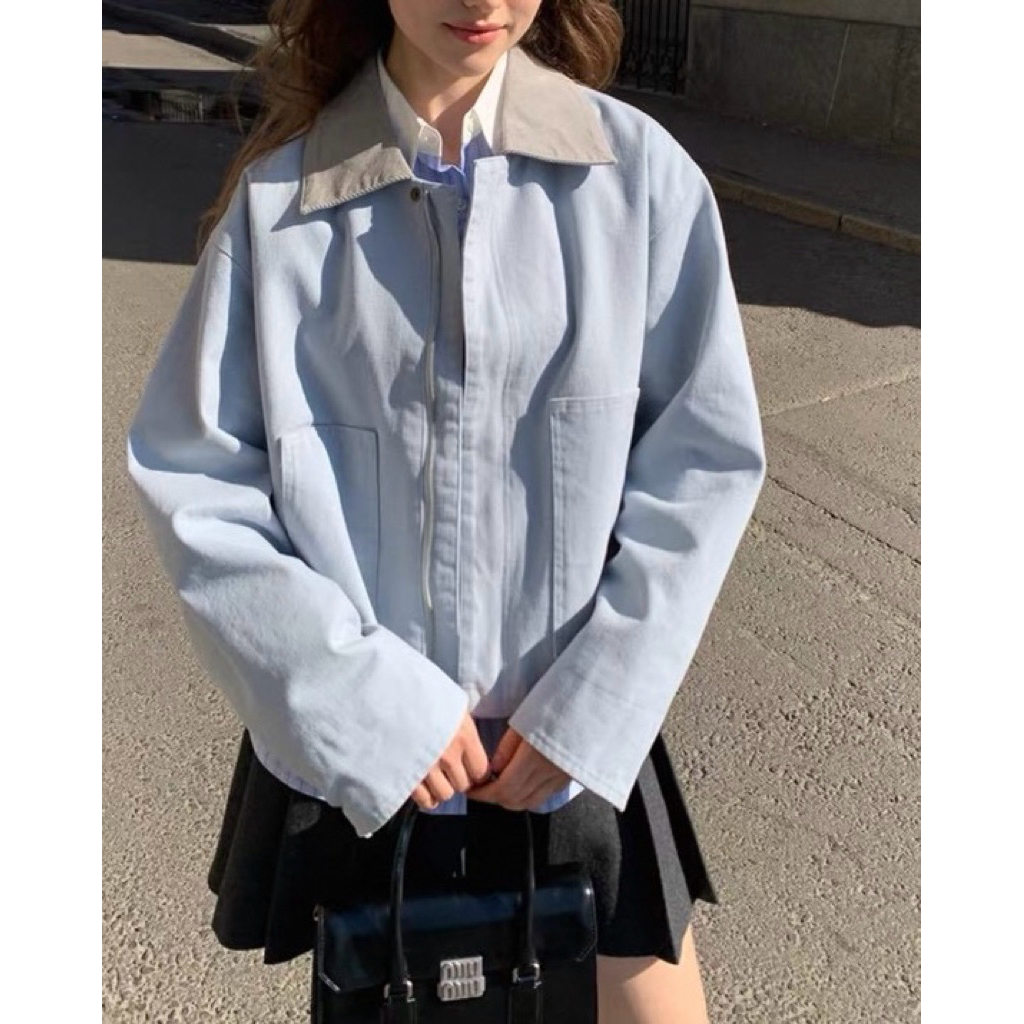 PLOYNAPAS - Jackets เสื้อแจ็คเก็ตผ้า Cotton อย่างดี ผ้าคล้ายยีนส์ ดีเทลสีคอปกตัดกับสีของเสื้อ #8199